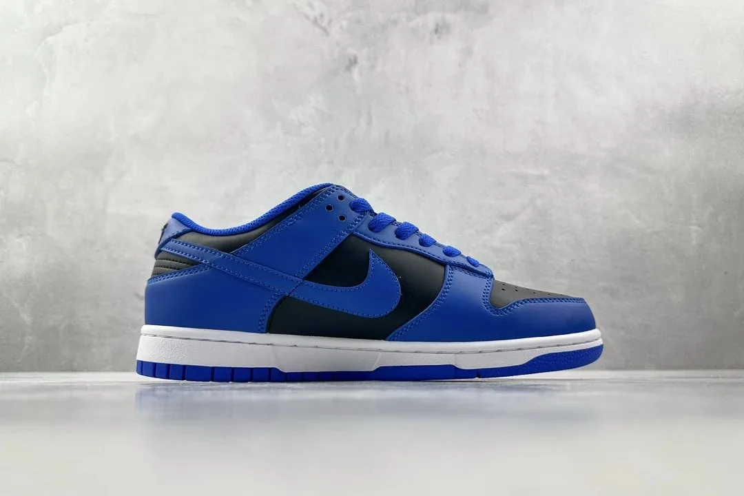 Nike Dunk Low Hyper Cobalt GS Royal Blue Sneakers — photo 2