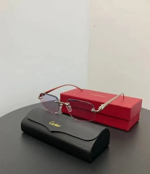 Gold Panther Accessory — QC