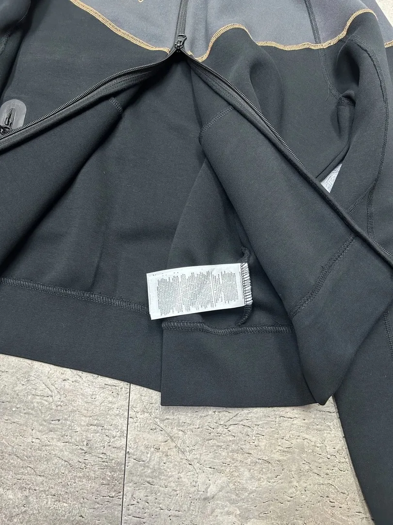 Nike Tech Fleece Windrunner Jacket — Photo 5