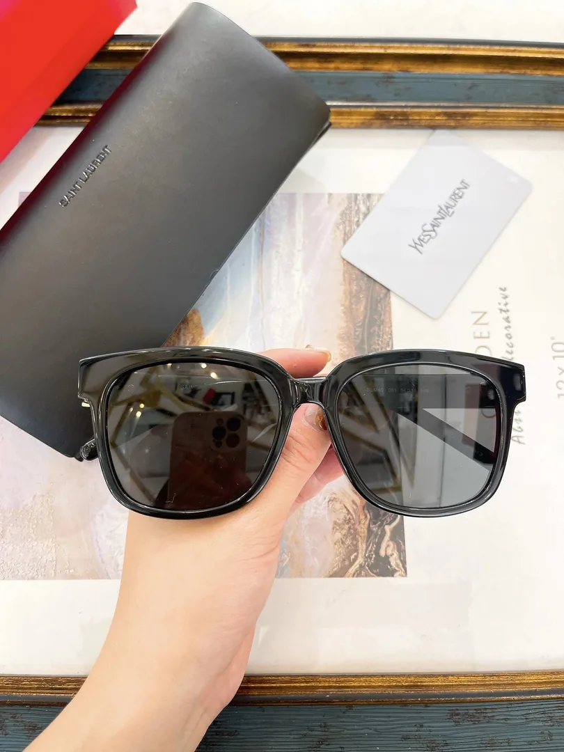 Saint Laurent SL M40 Sunglasses — photo 4
