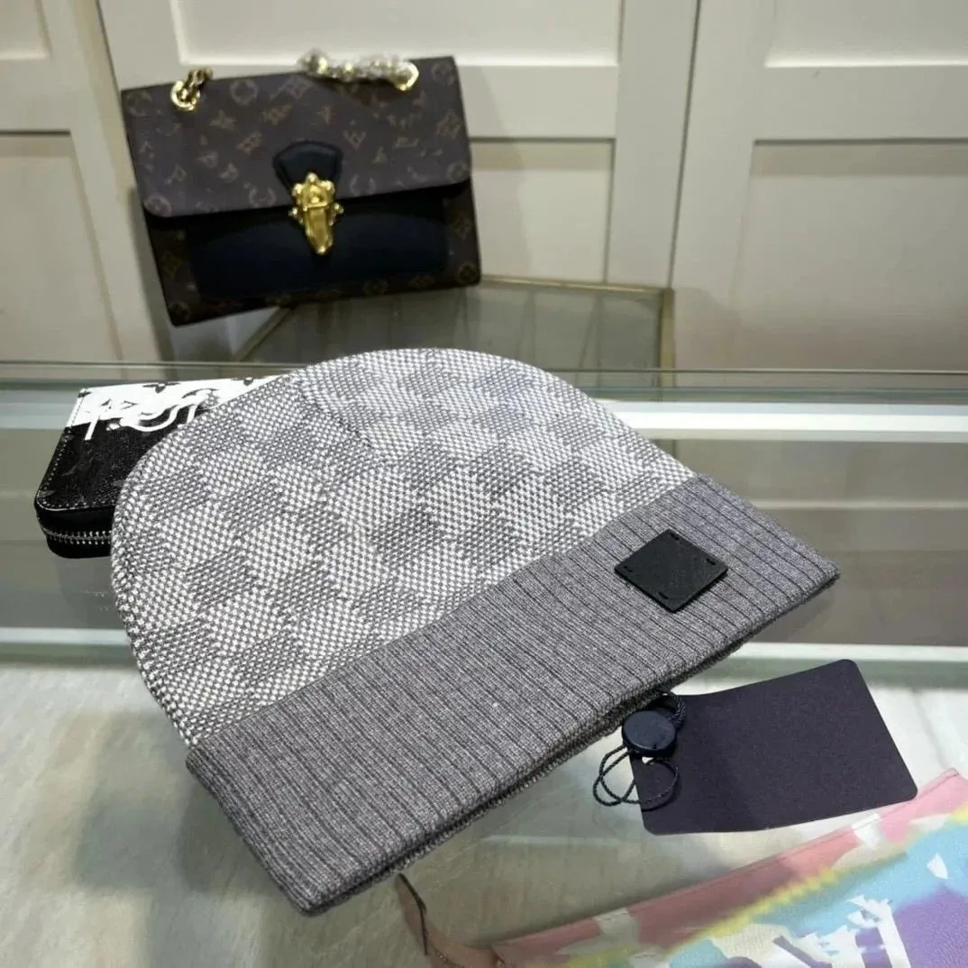 Knit Beanie — QC