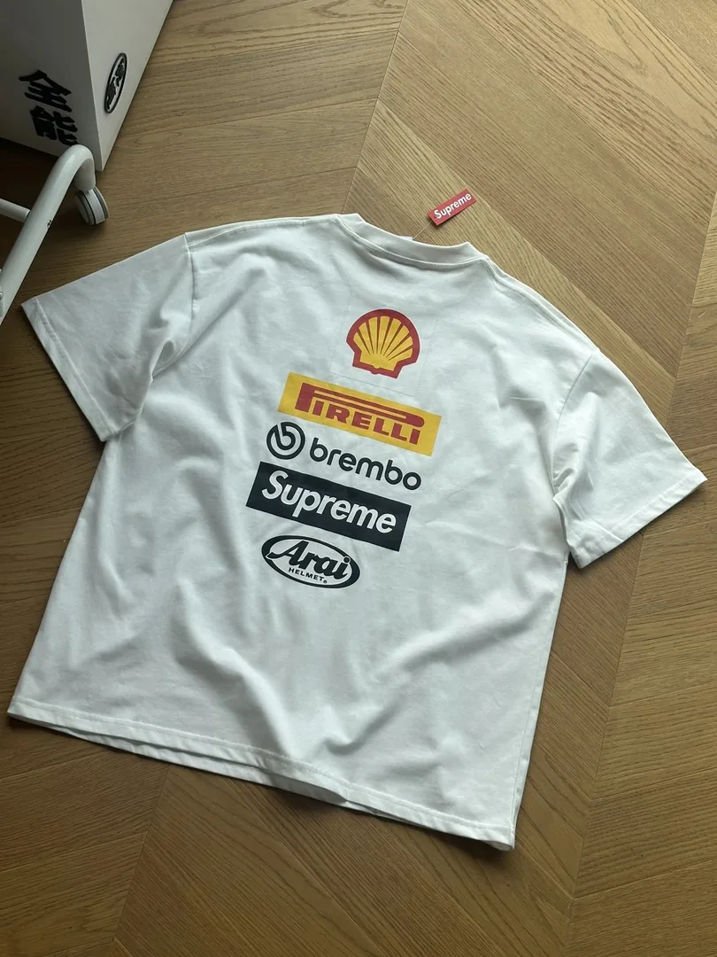 Logo Print Short-Sleeve Tee — Photo 5