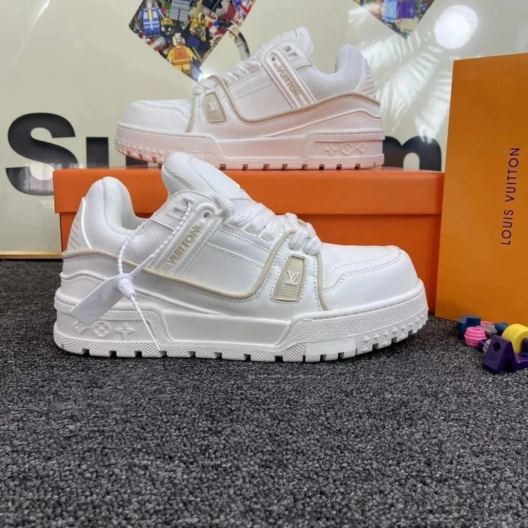 Louis Vuitton LV Trainer White Lace-Up Sneakers — Photo 11
