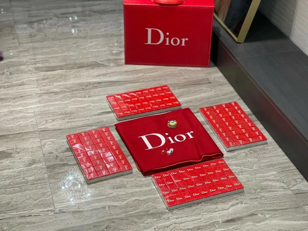 Streetwear Mahjong Set — Photo 10