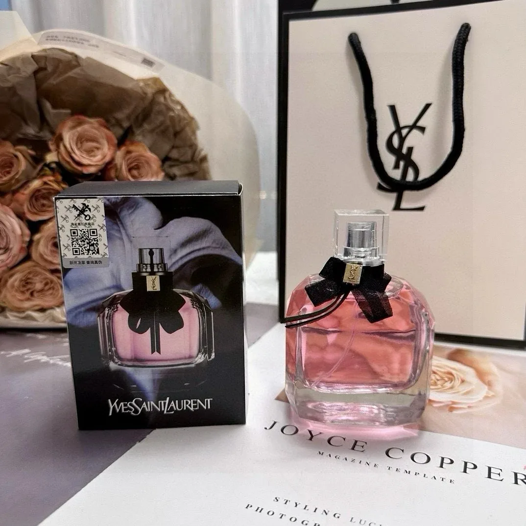 Perfume — Photo 8