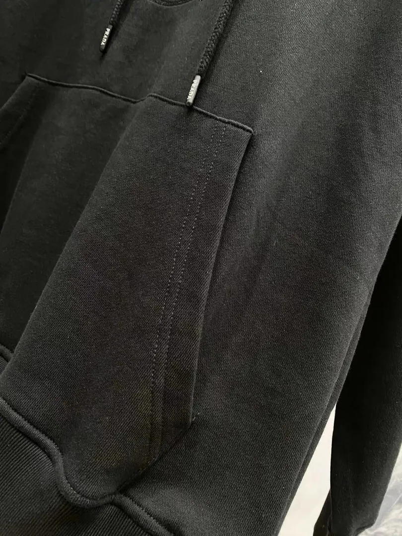 Unisex Sweatshirt — QC
