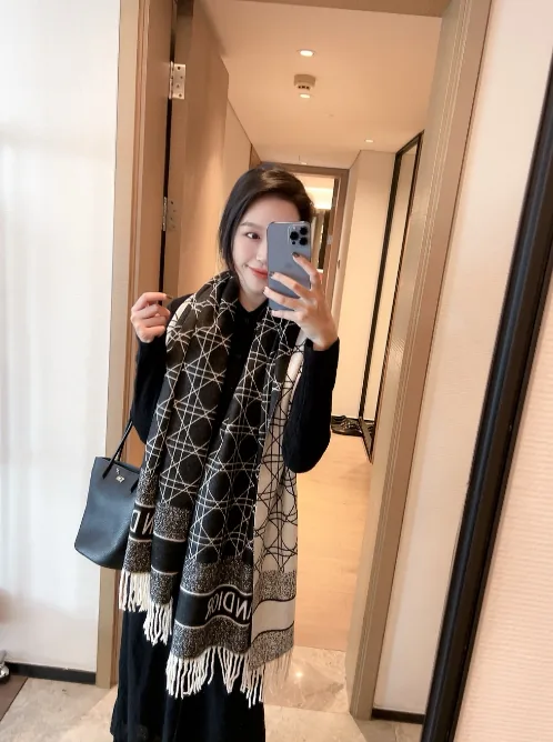 Dior Scarf — Photo 2