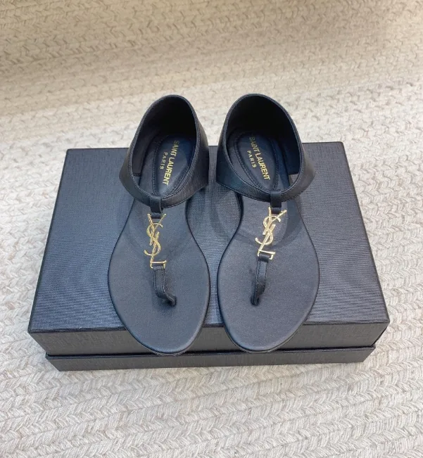 Women's Flat Sandal Slides — QC