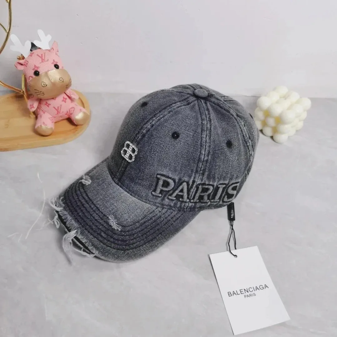 Balenciaga Allover Logo Baseball Cap — Photo 14