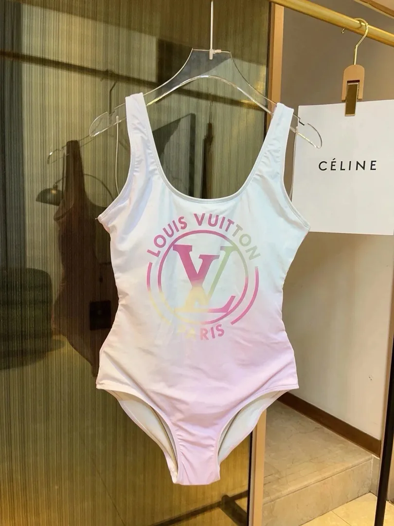 Swimsuit — QC