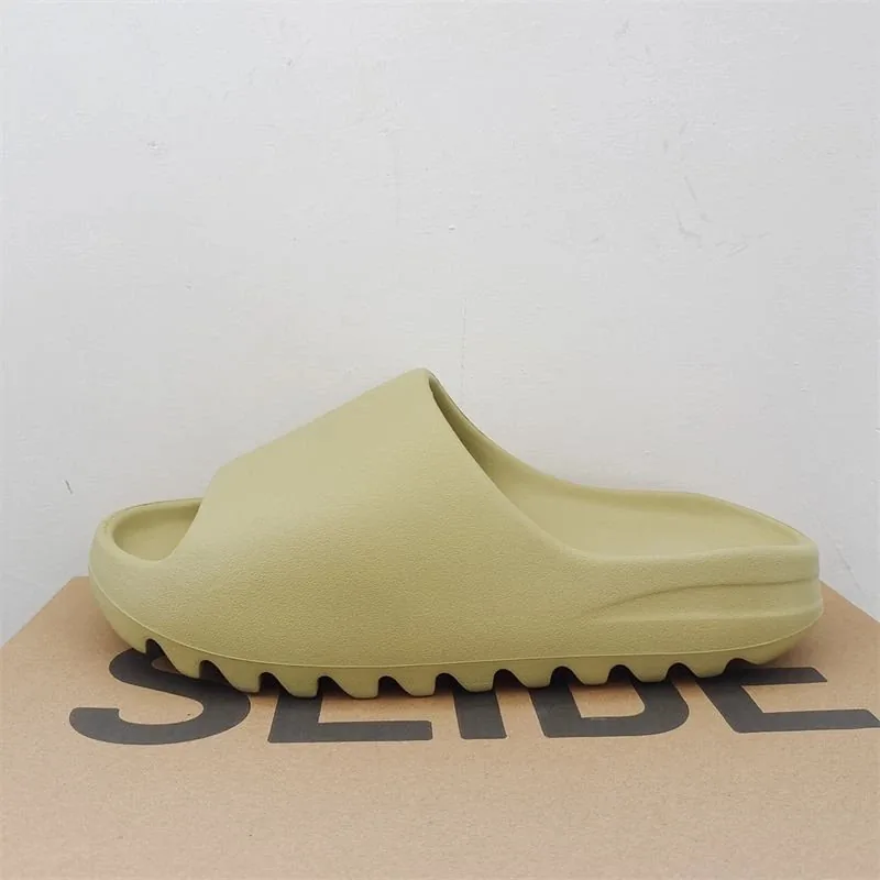 Thick Soft Cushion Slides — QC