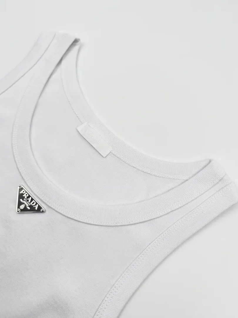 Detail Tee — Photo 15