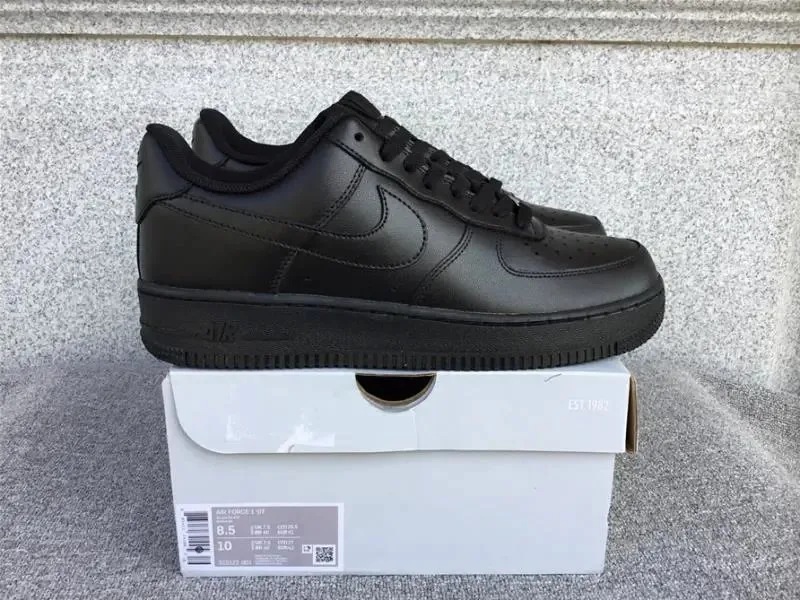 Nike Air Force 1 Lace-Up Running Shoes — photo 3