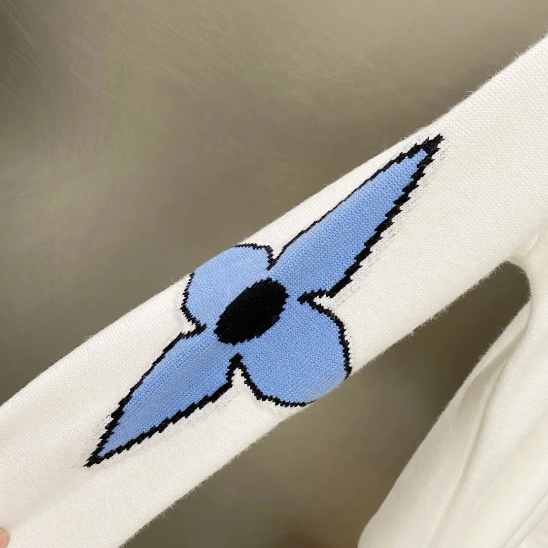 Clover Sleeve Logo Knit Crewneck Sweater — QC
