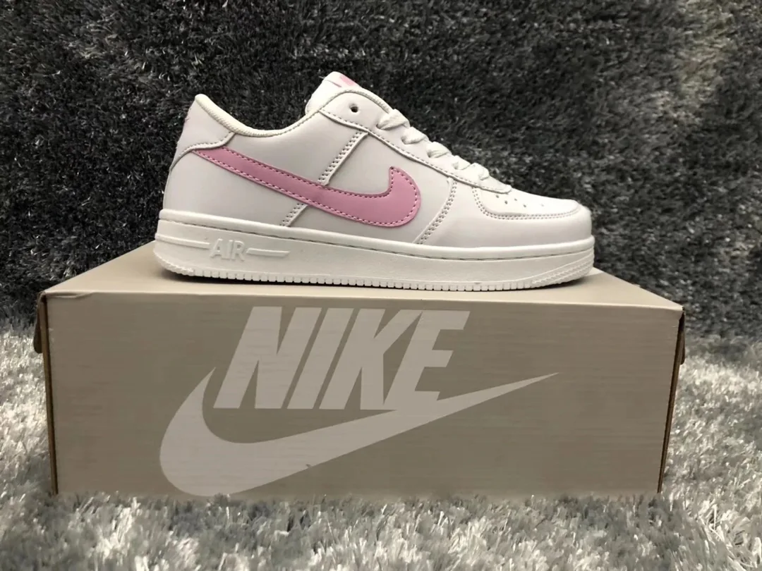 Nike Air Force 1 White — QC