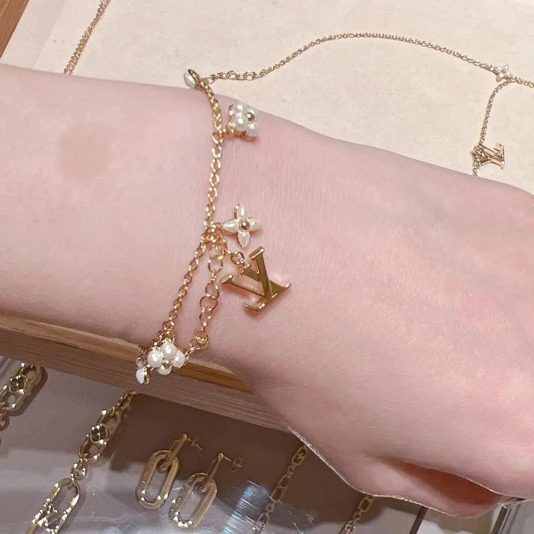 Gold Floral Pearl Bracelet — Photo 9