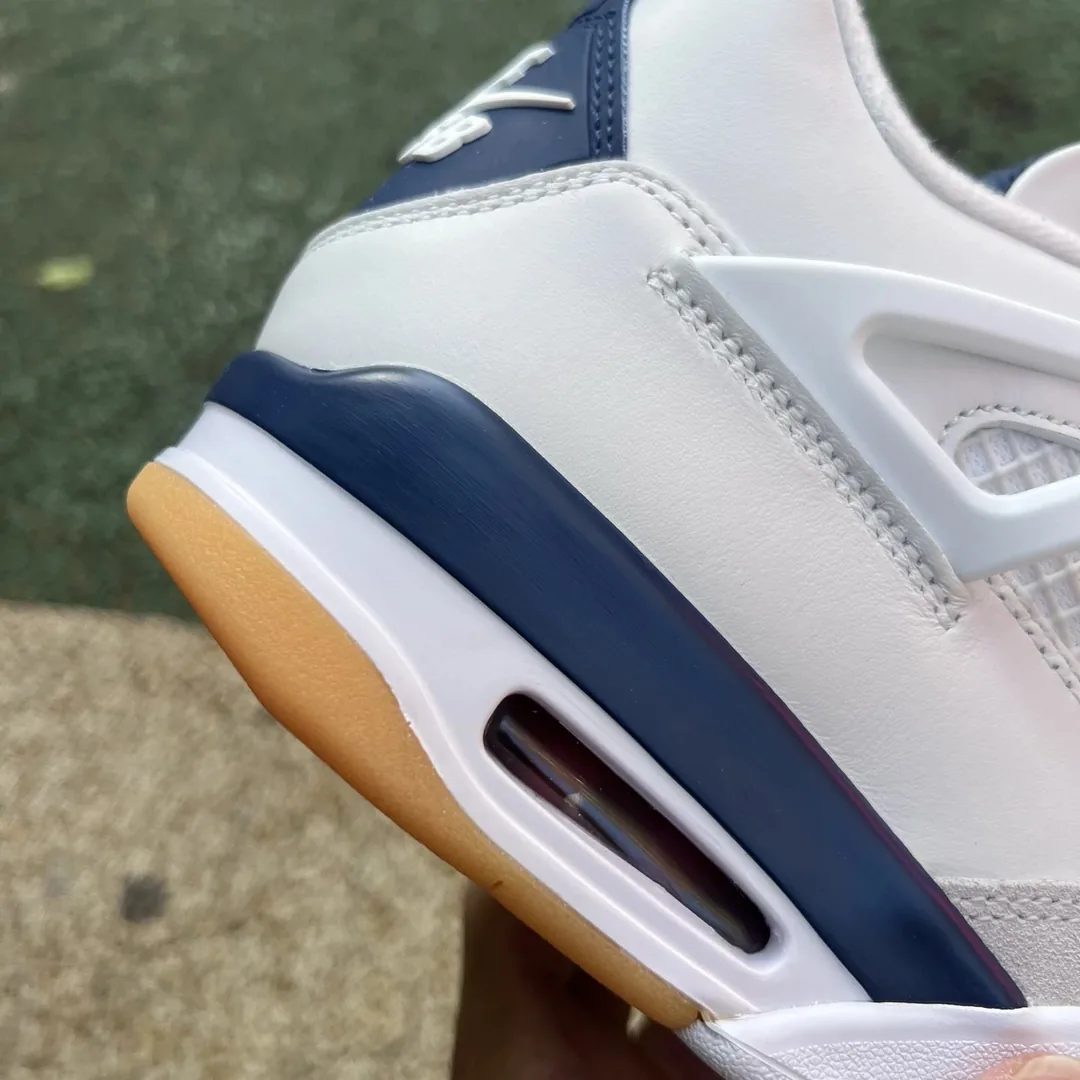 Air Jordan 4 Navy Sneakers — Photo 10