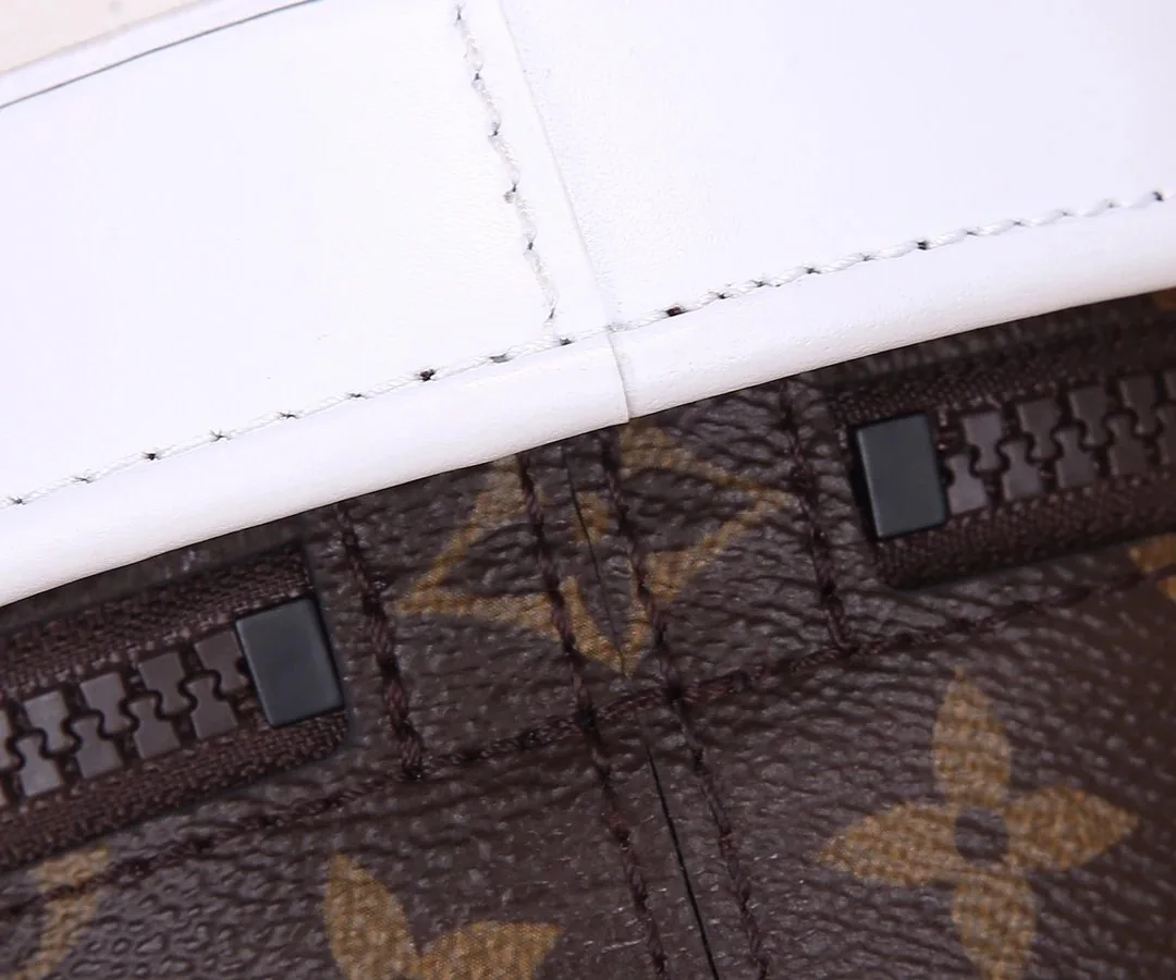 Louis Vuitton Everyday Coffee Cup Bag — photo 9