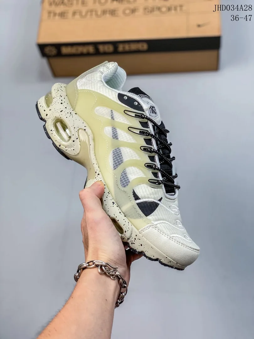 Nike Air Max Plus TN2 — photo 4
