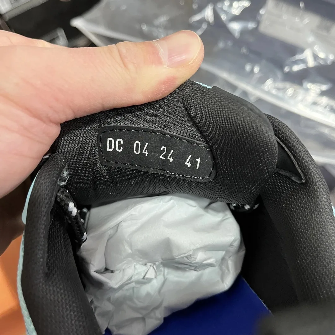 Dior White B-44 Blade Runners — Photo 9