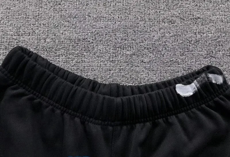 Sweatpants — Photo 7