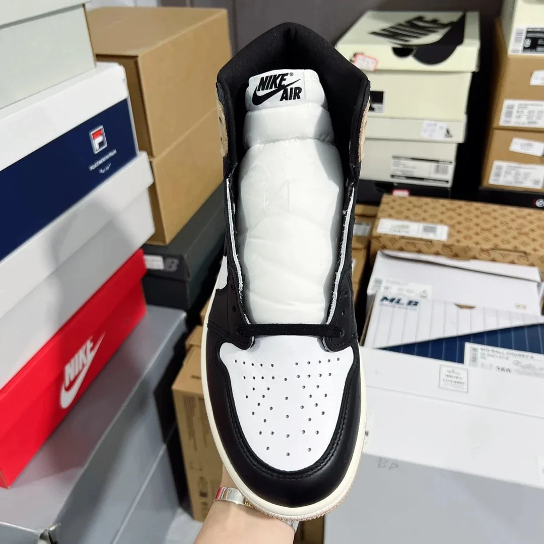 Air Jordan 1 High Latte — QC