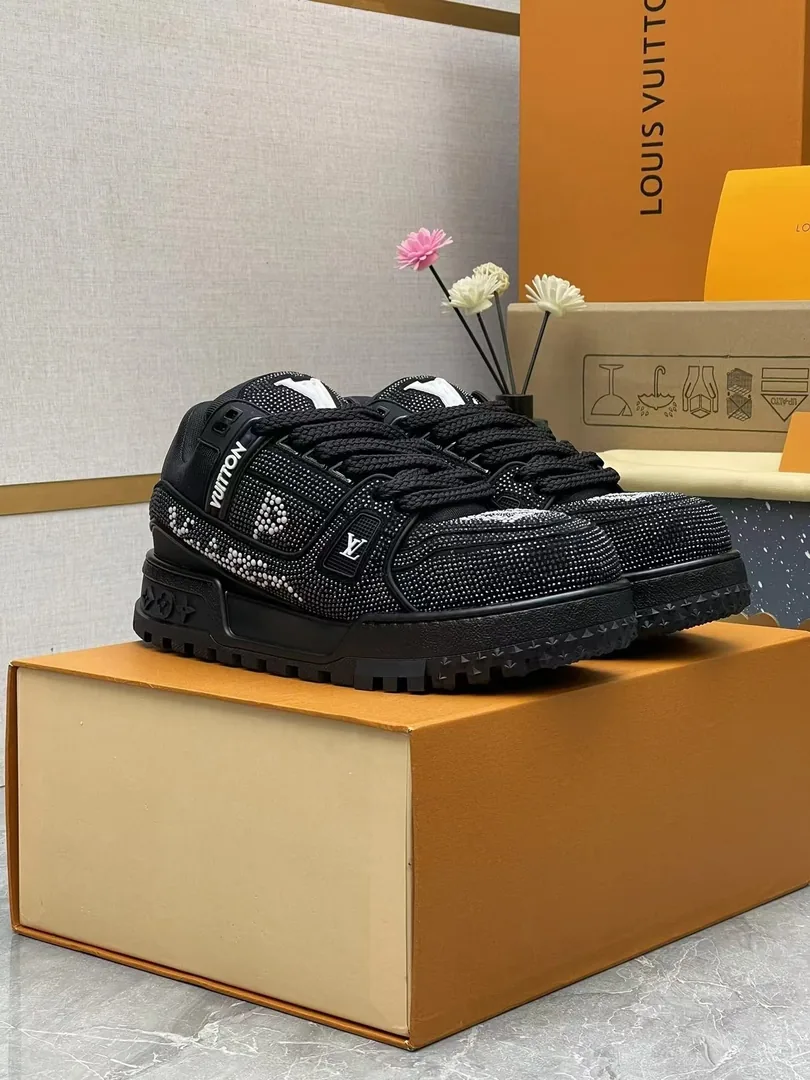 Louis Vuitton LV Trainer Maxi Black Custom Sneakers — Photo 4