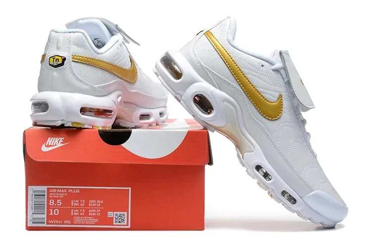 Nike Tiempo Football Boots — Photo 8