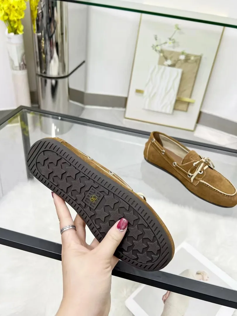 Miu Miu Low-Top Sneakers — QC