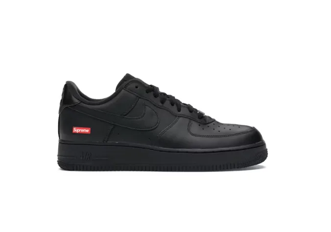 Nike Air Force 1 White Lace-Up Sneakers — Photo 9
