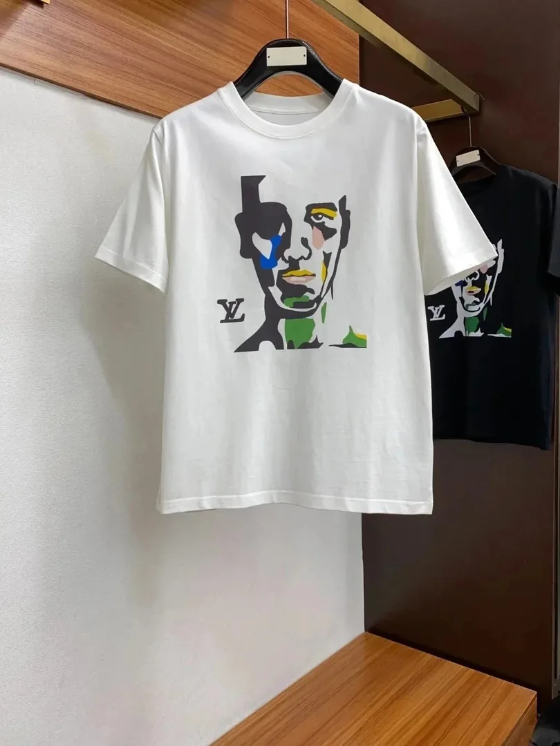 Louis Vuitton Watercolor Monogram T-Shirt — Photo 15