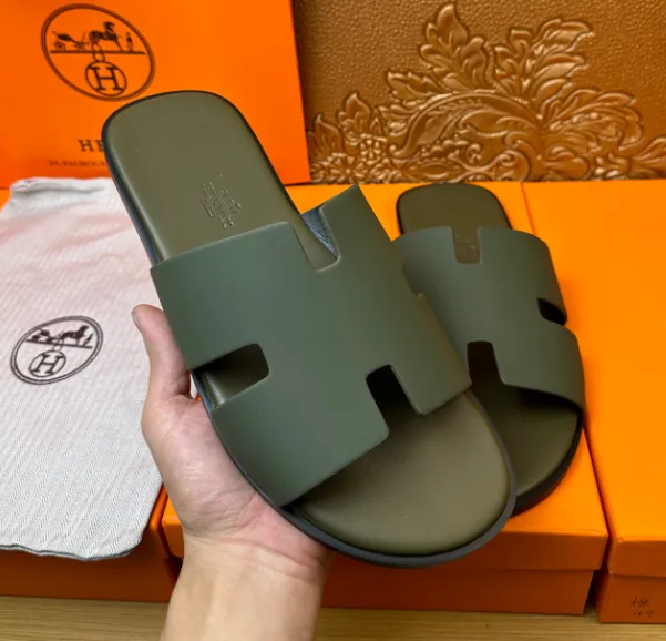 Hermes Chypre Leather Sandals — QC
