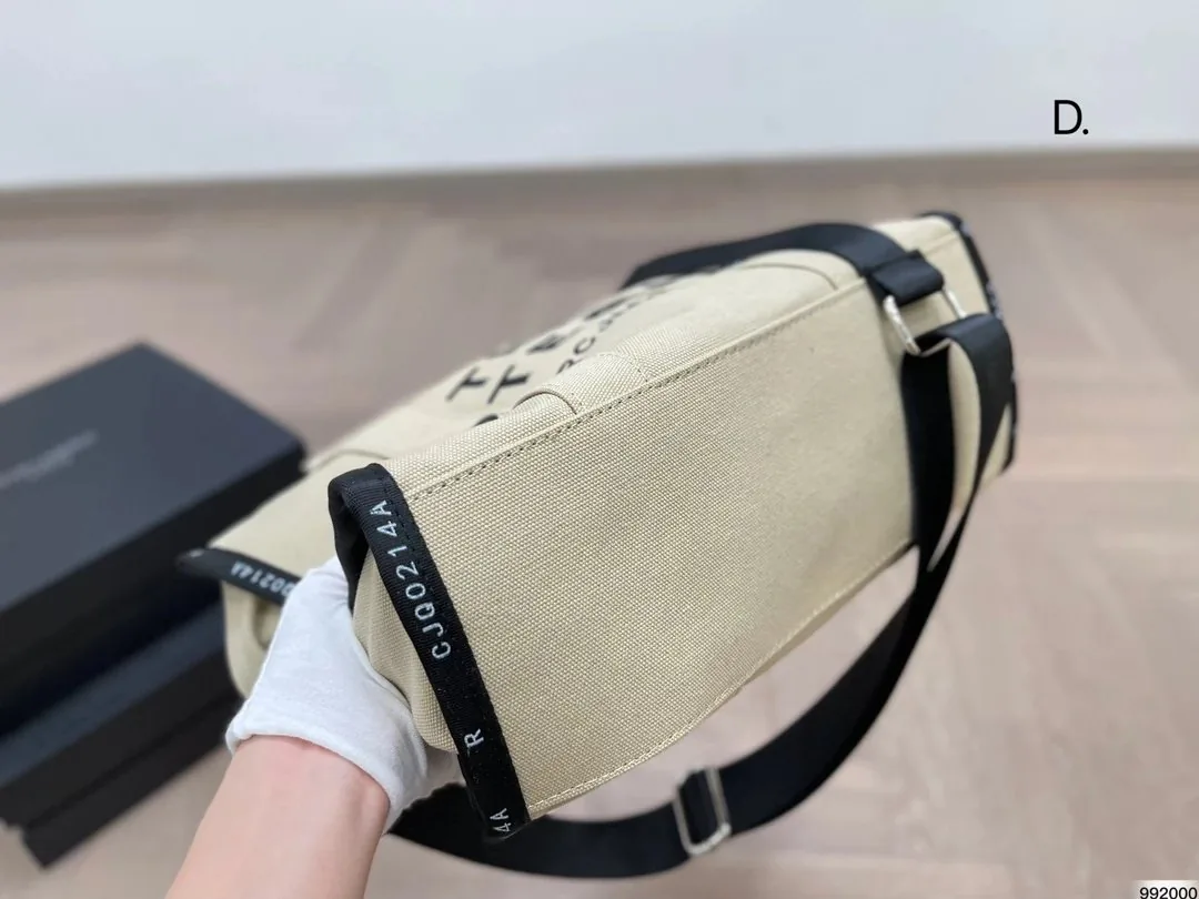 Tote Bag — Photo 7