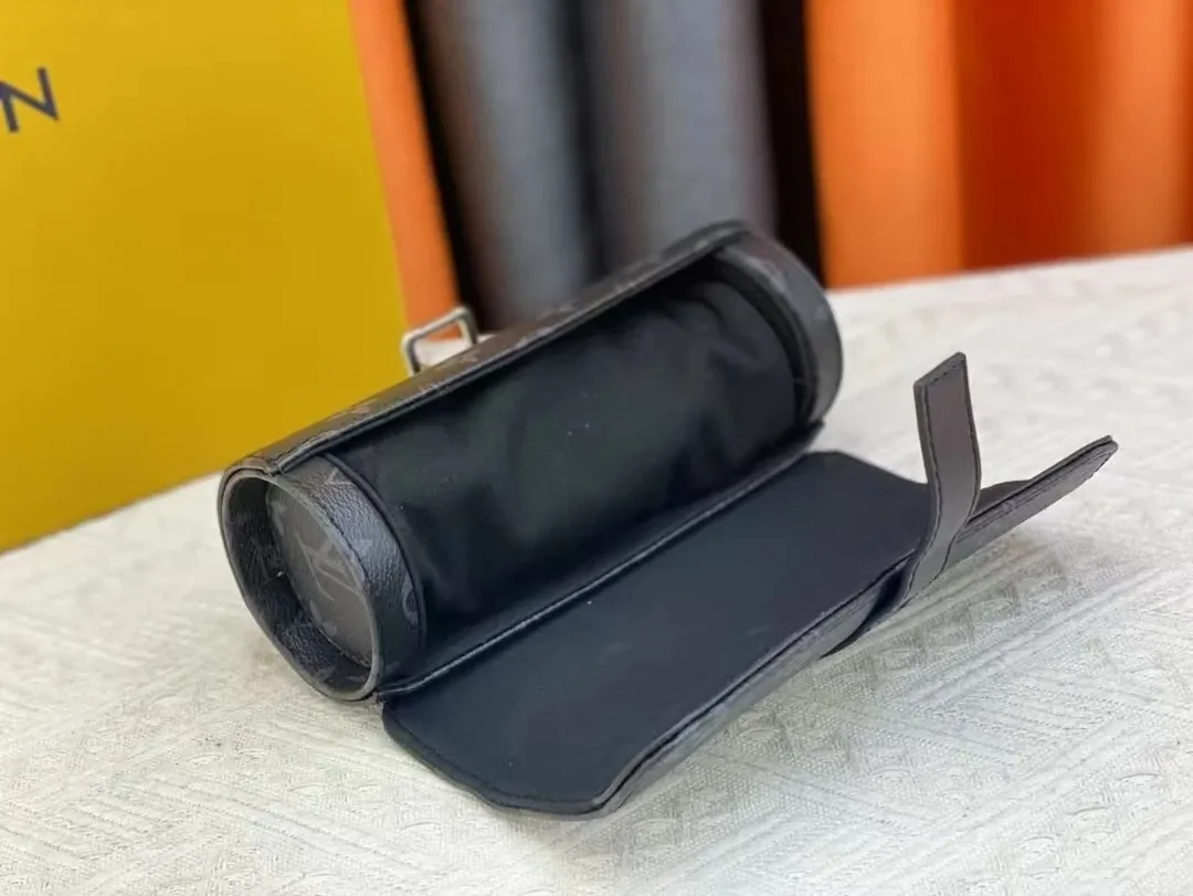 Louis Vuitton Watch Case — photo 3