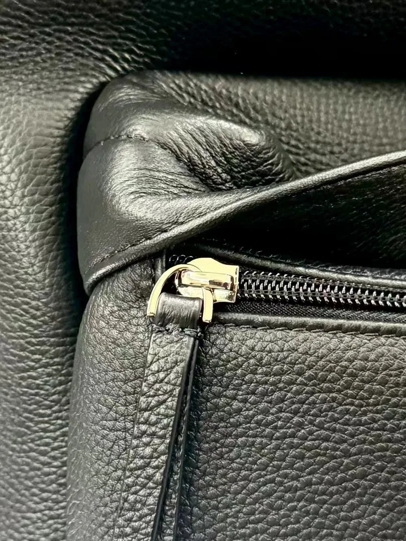 Balenciaga Leather Backpack — photo 12