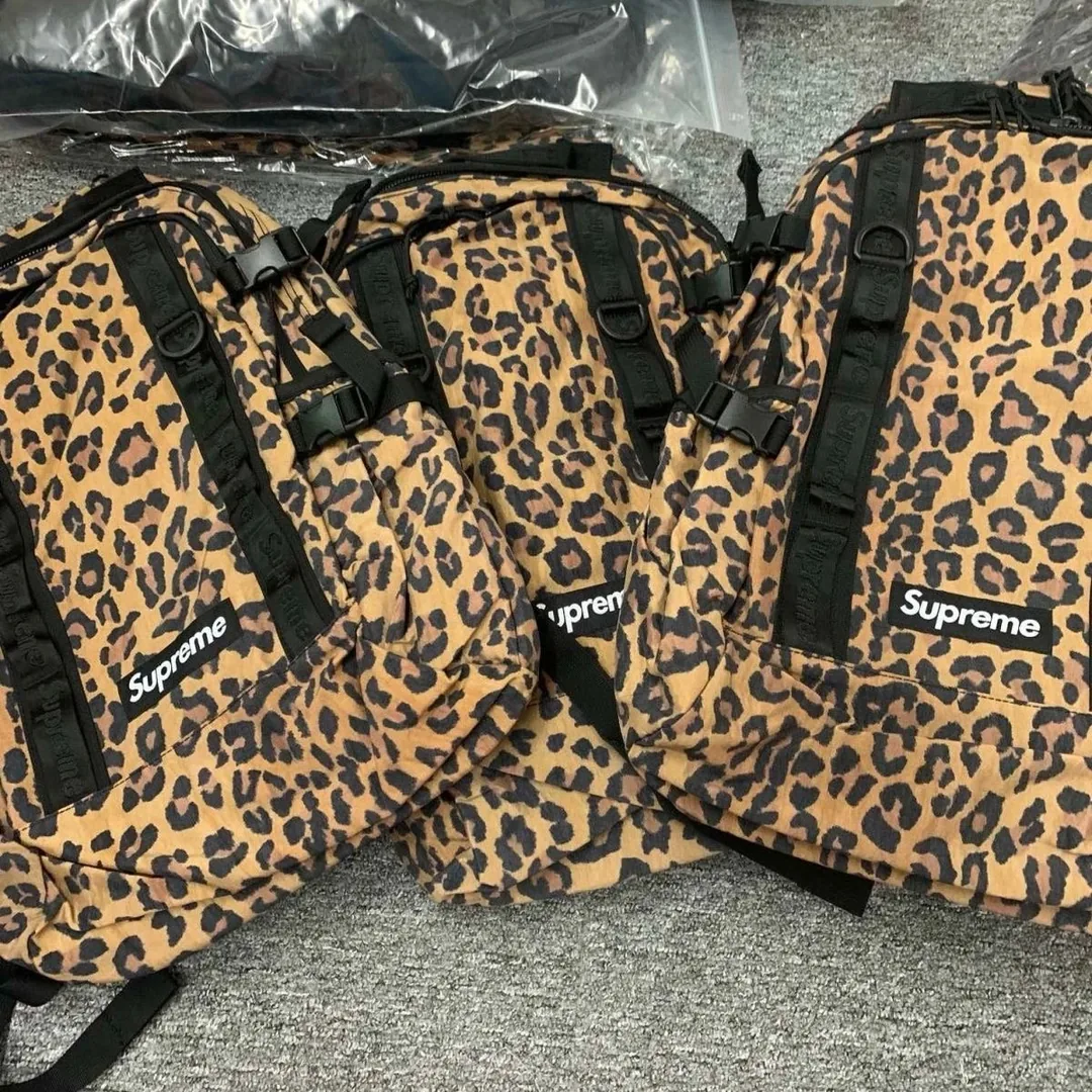 Supreme Large Backpack — Photo 15