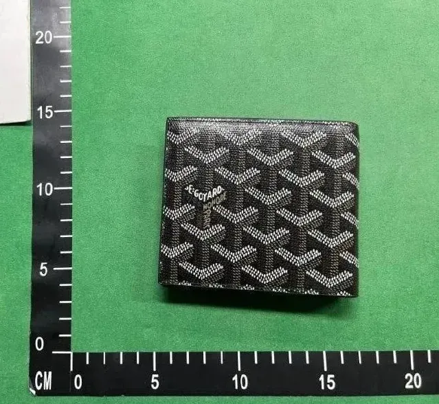 Goyard Leather Wallet — Photo 15