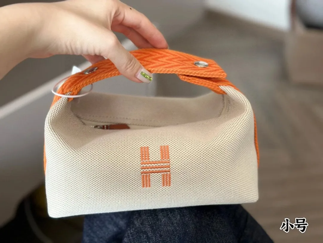 Hermes Leather Toiletry Pouch — photo 11