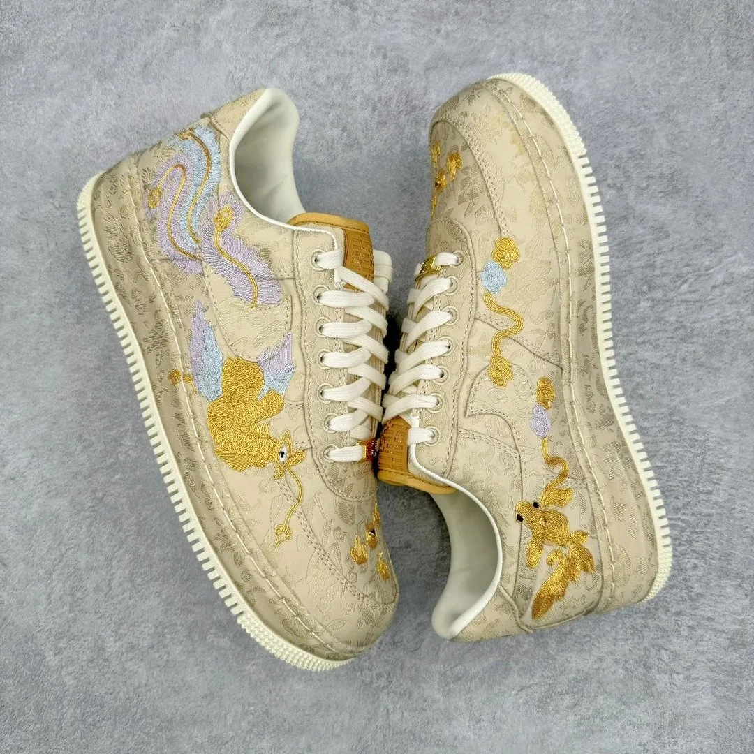 Nike Air Force 1 CNY — Photo 3