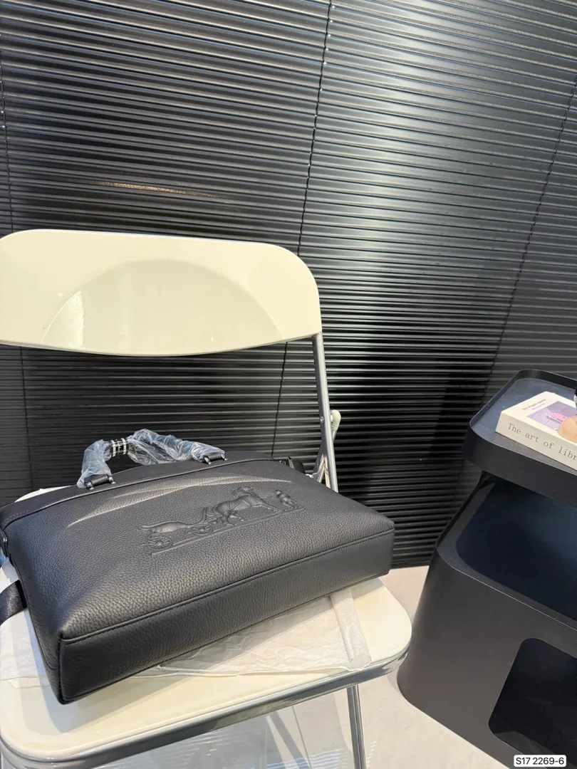 Hermes Mens Leather Briefcase — Photo 14