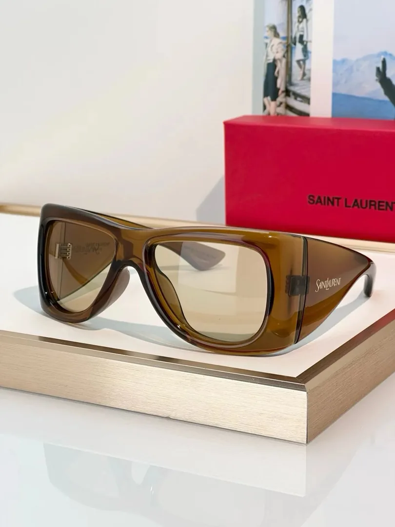Designer Sunglasses — photo 3