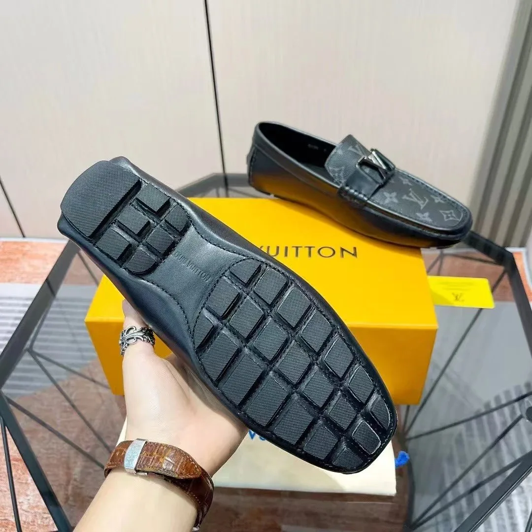 Louis Vuitton Leather Sneakers — QC