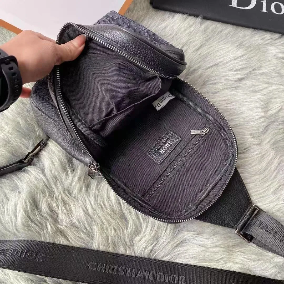Dior Leather Shoulder Bag — photo 7