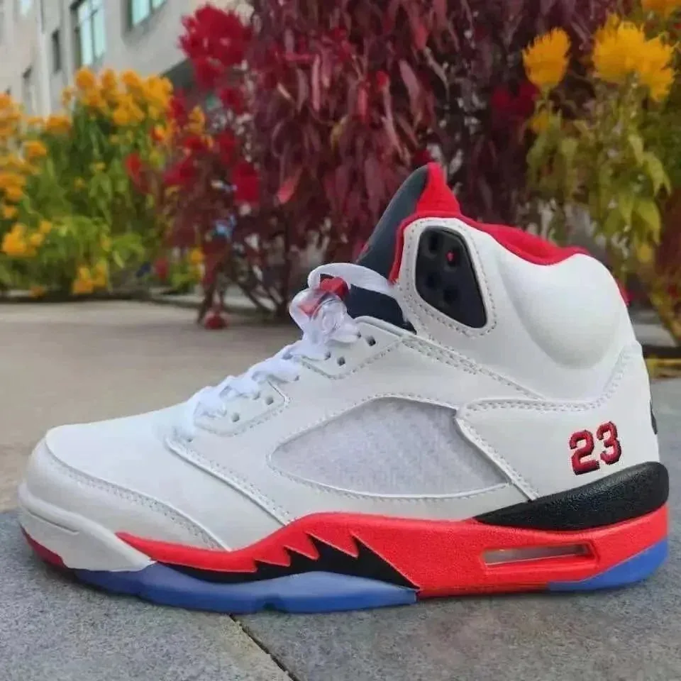 Jordan 5 Black Court Trainers — Photo 13