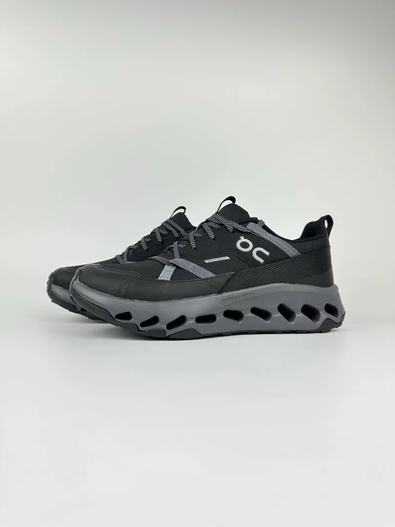 On Cloudhorizon Running Shoes — photo 11