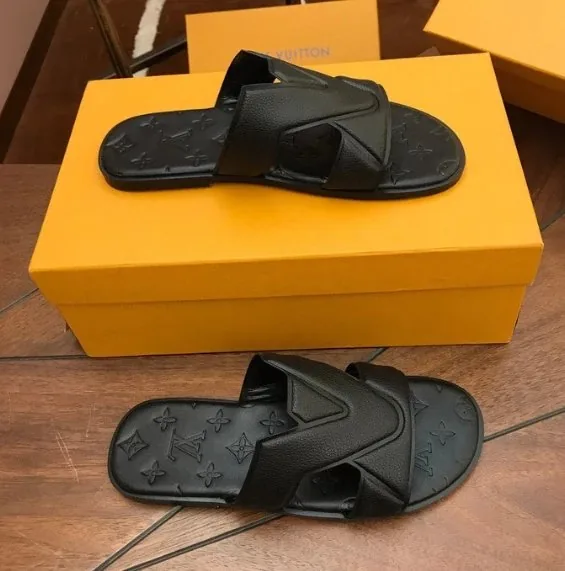 Oasis Mule Slides — QC