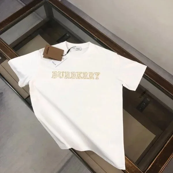 T-Shirt — Photo 4