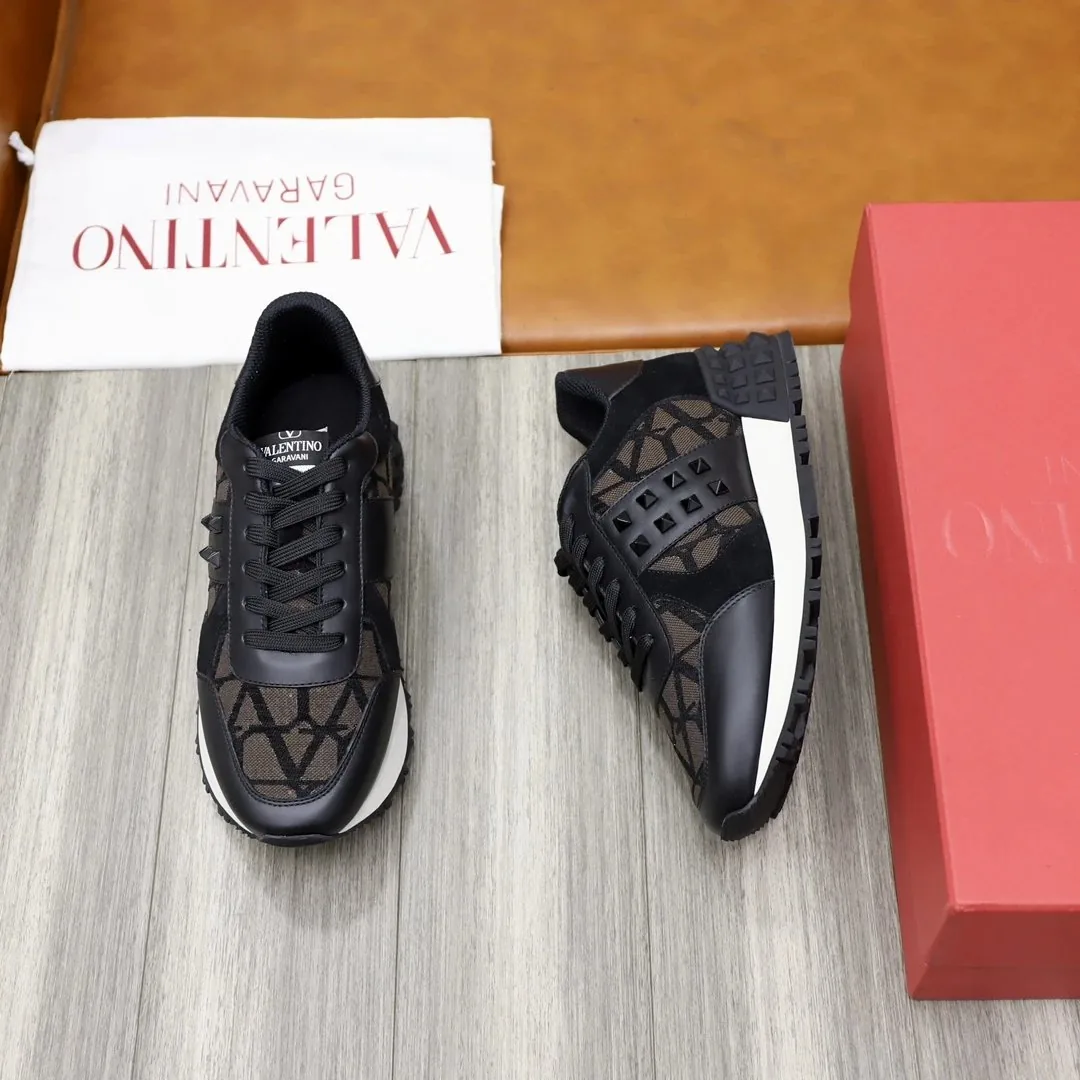 Valentino Garavani VLTN Print Sneakers — Photo 6