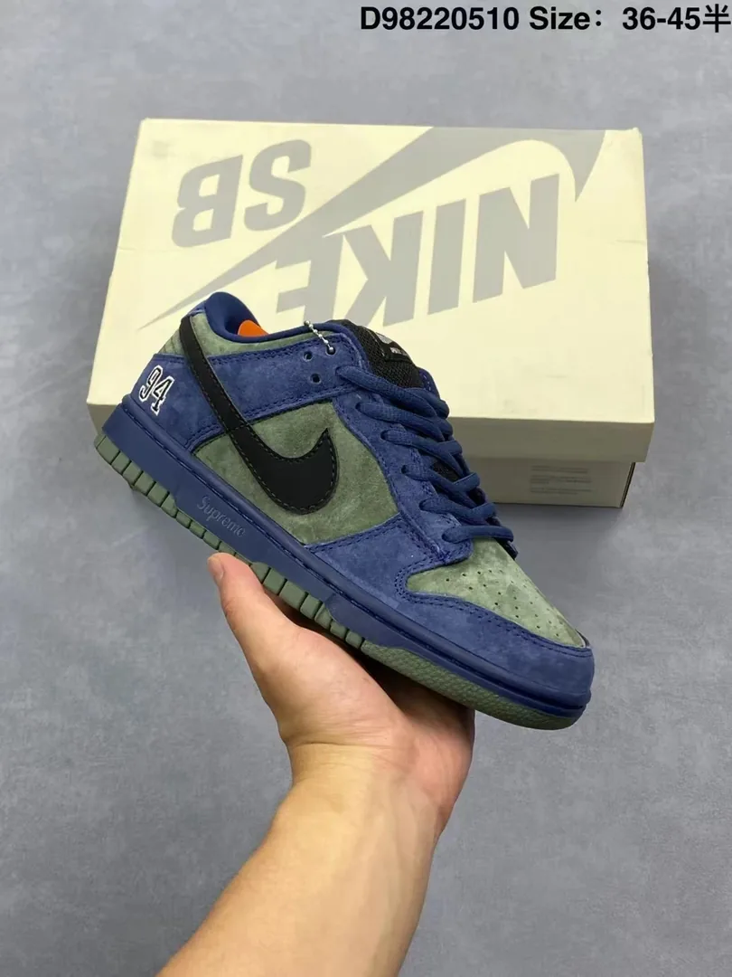 Nike Dunk Low White Supreme Sneakers — QC