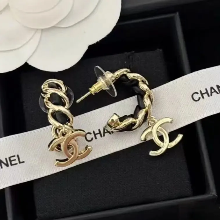 Pearl Earrings — QC